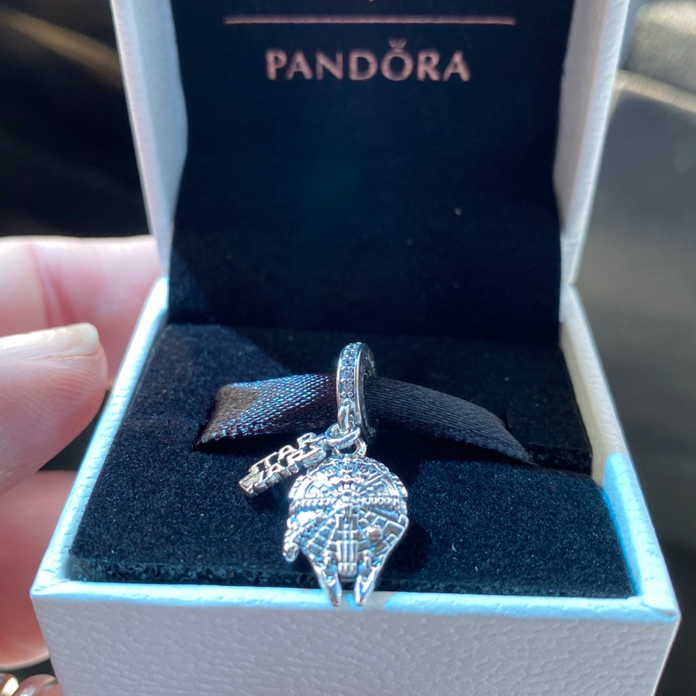Pandora Millennium Falcon Star Wars Dangle